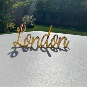 LONDON gold decor
